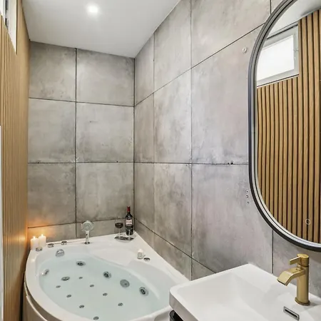 Lavie Maison Eiffel Ac Hot Tub 巴黎